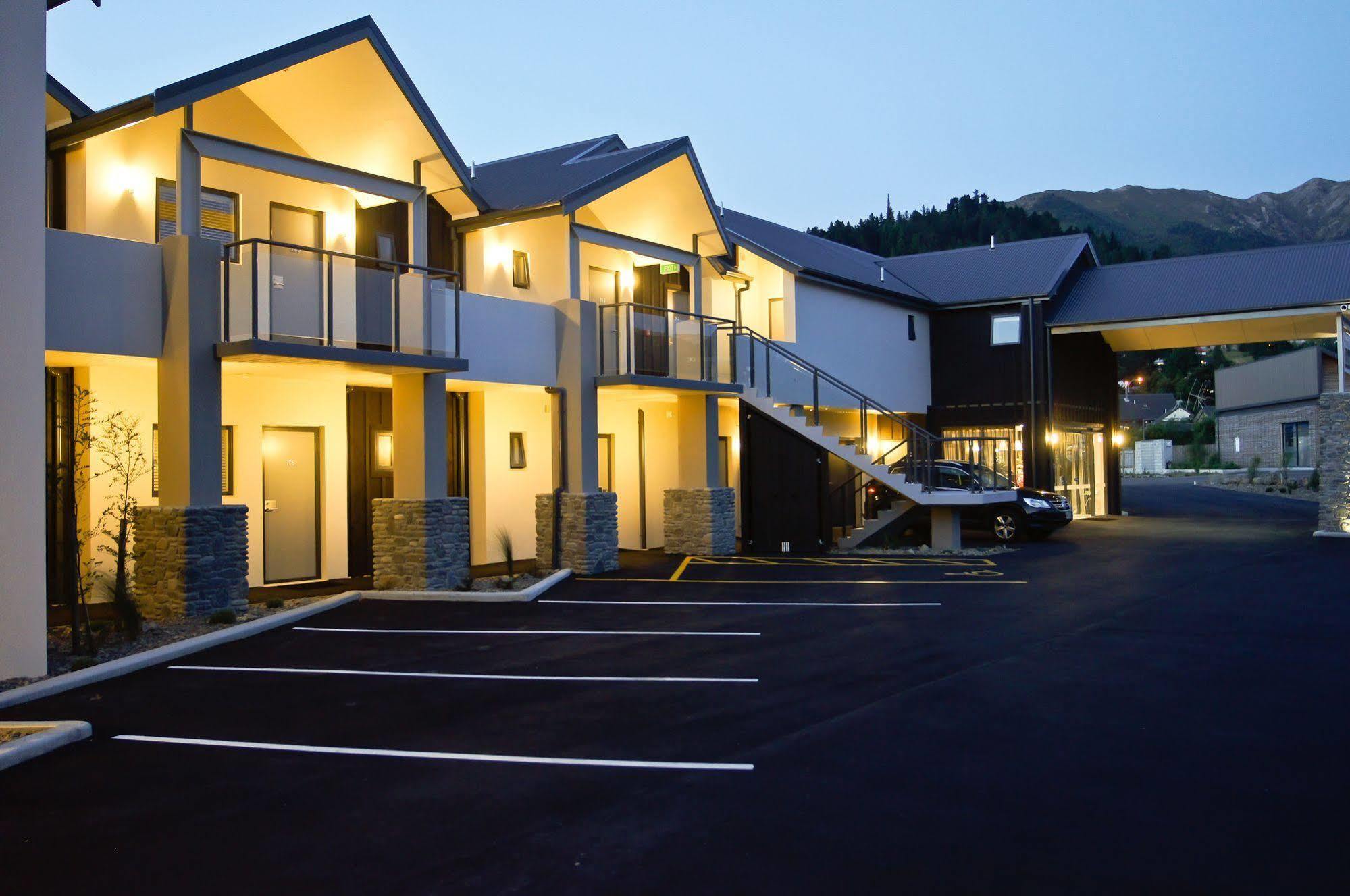 The St James Premium Accommodation Hanmer Springs Extérieur photo